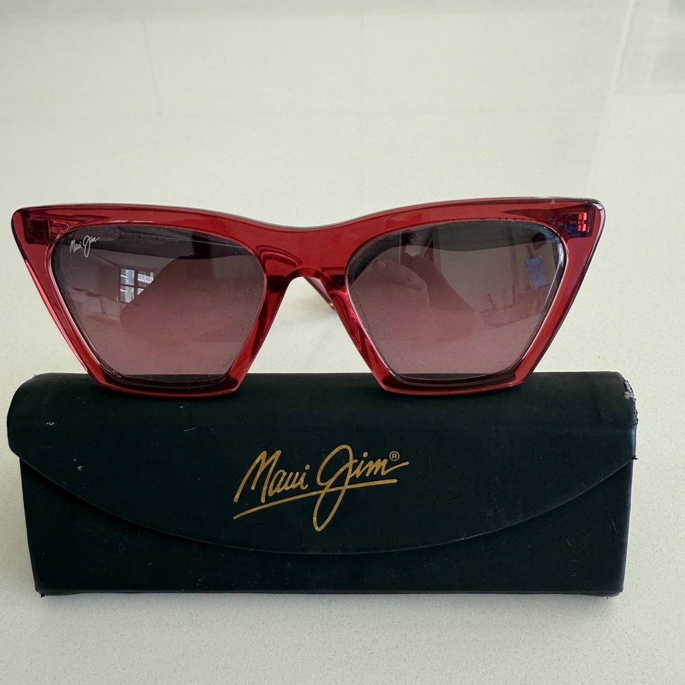 Rare Maui Jim KINI KINI raspberry red frame. crystal Maui rose cat eye